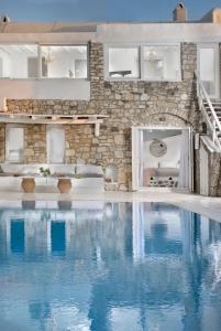 Paradisiacal Villa with Pool and Sea View in Mykonos
