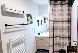Appartements ESPRIT BASSIN near train station - Cosy - 2 guests : photos des chambres