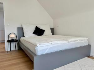Gemütliches Dach-Apartment in der Stadt - ADAM -