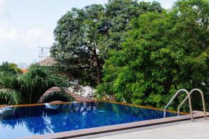 Chaweng Hill with pool