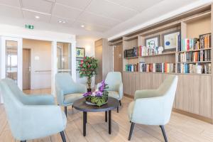 Zenao ApparthĂ´tels Villeneuve Loubet