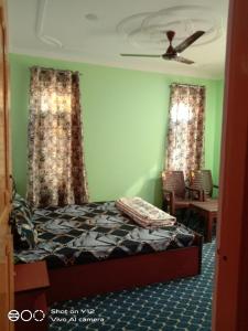 SEA shell pan guest house Danpora brain Srinagar