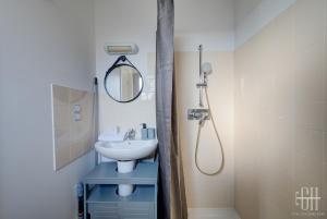 Appartements Uranus - Proche A10 - 2V - Parking : photos des chambres