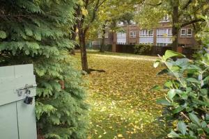 Spacious 2BR w Free Parking Patio Near Tube - Pass the Keys