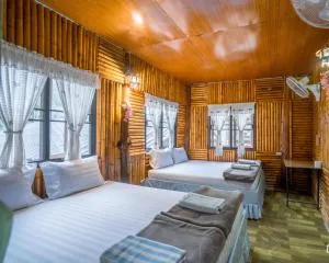 บ้านไม้ไผ่เทียมตาแม่กำปอง Baanmaipai Tiamta Maekampong - Cseszon