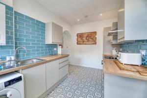 Fairhaven View by Guestz