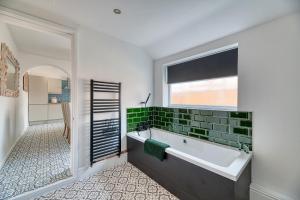 Fairhaven View by Guestz