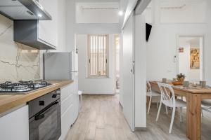Central bright flat with terrace in Giardini Naxos