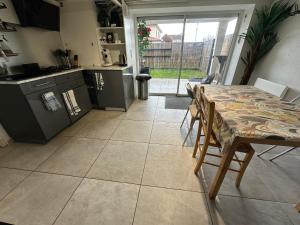 Maisons d'hotes Villa La Libellule 5 Chambres 2 Sdb 2 Wc Grand Jardin et Parking Prive : photos des chambres