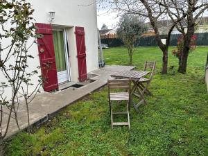 Maisons d'hotes Villa La Libellule 5 Chambres 2 Sdb 2 Wc Grand Jardin et Parking Prive : photos des chambres