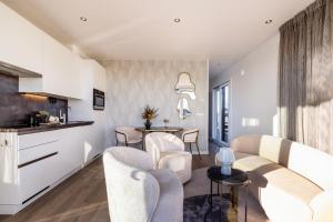 Holland Houseboat Lemmer