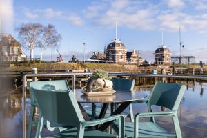 Holland Houseboat Lemmer