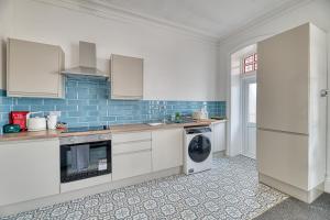 Fairhaven View by Guestz