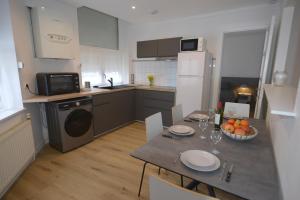 Appartements Centre ville, Gare 600m, Prox Lille, Lit King size : photos des chambres