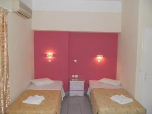 Studio (2 Adults)