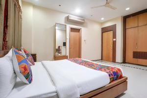 Stay Retreats At Welcome Apartment Nr International Airport Mumbai