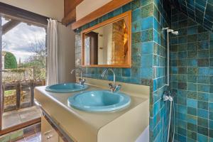 Maisons de vacances Demeure perigourdine entre Dordogne et Vezere CHECK-IN le dimanche : photos des chambres