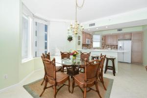 Silver Beach Towers E806