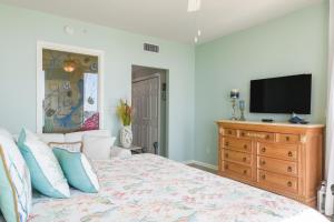 Silver Beach Towers E301