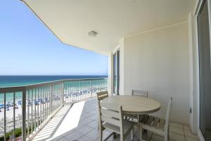 Silver Beach Towers W601