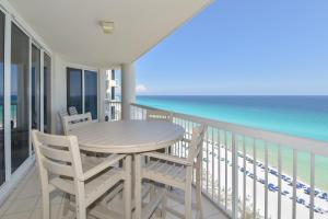 Silver Beach Towers E1504