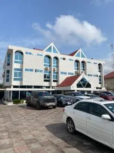 Airport West Hotel - Akosombo