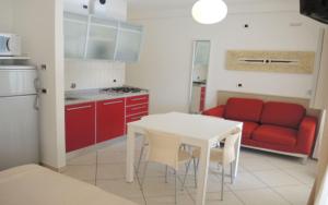 Seaside studio with poolside retreat