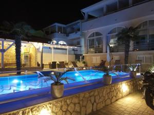 Apartments Sun Dance with heated Pool