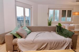 Graz central Penthouse Style Apt