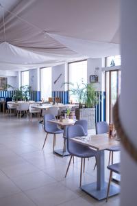 Relax place & restaurant