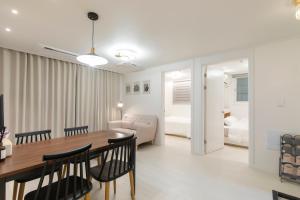 Stay Andante, 3BR, 3min walk from Seoul Station, AC inRooms #공항철도 #공항버스