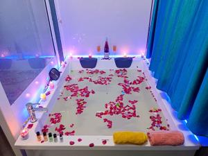 Heritage Exotica - Studio Apartment with Bathtub 500 sqft