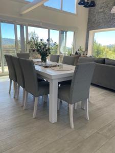 My Way, Casa de Montaña