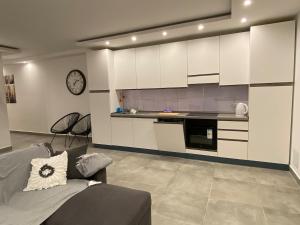 Coastal Comfort Modern 2BR Apartment in Marsascala