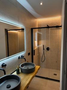 Sardinian Days - Jacuzzi Suites & Rooms