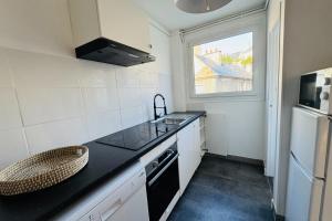 5-room apartment in the heart of the city center