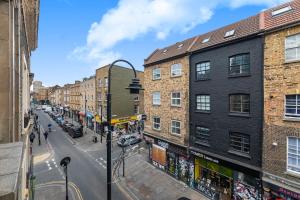 Studio Flat on Londons Famous Brick Lane - Historic Location in the Heart of Londons East End