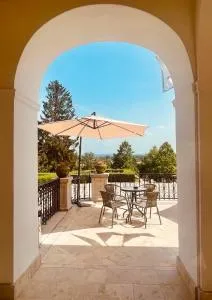 Teleki-Wattay Kastélyszálló - 勒亚尼法鲁