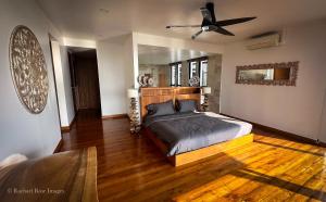 Infinity villa 600 M2 sea view