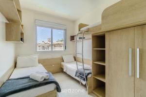 Apto com vista mar lateral, cond beira mar RAP0306