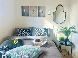 Cosy stylish Duntocher flat near Glasgow