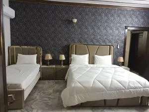 Raverian Guest House - Padhāna Khurd