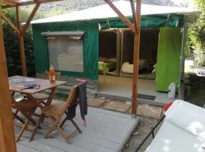 Campings Camping 3 etoiles - Piscine - cbgcaia : photos des chambres