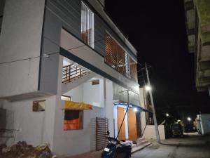 Yuvarathna Hampi Stay