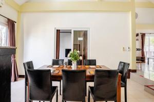 liwei music pool villa