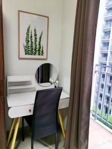Comfy and Affordable Condo near SM Mall of Asia and Airport with Wifi 068