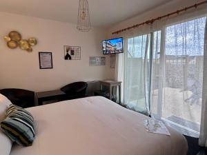 Hotels BRIT HOTEL Lannion-Perros Guirec : photos des chambres
