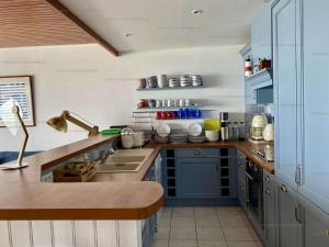 Bleu Marine Saint Gilles Croix de Vie