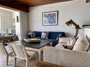 Bleu Marine Saint Gilles Croix de Vie