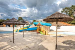 Campings Mobil Home 151 : photos des chambres